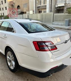 Ford Taurus